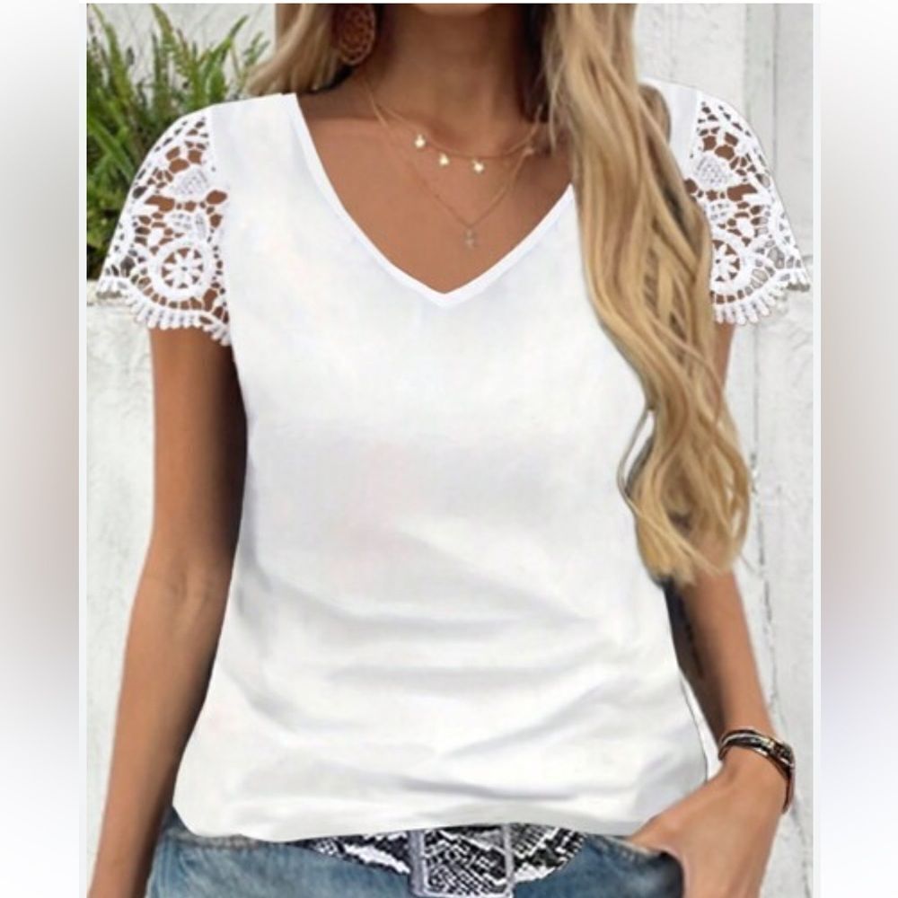 White Lace Sleeve V Neck Tee Tshirt Top L
